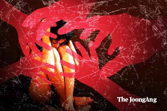 여자친구가 다른 여성과 전화로 말다툼을 벌이는 것을 보고 대신 싸우러 나간 40대 남성이 상대방 여성의 남자친구를 흉기로 찔러 재판에 넘겨졌다.