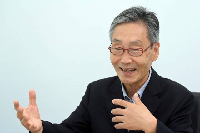 주대환 제3의길 발행인은 22일 서울경제와의 인터뷰에서 “민주노총이 기득권자들의 철밥통을 지키는 운동을 하고 있기 때문에 청년들이 혐오하고 있다”고 비판했다. /이호재 기자