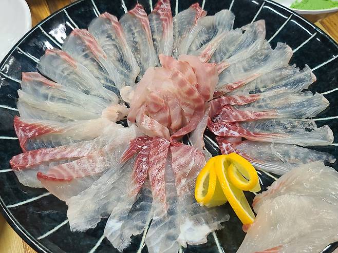 믿고먹는 공공 로컬푸드, 성산포수협 활어위판센터의 활어회