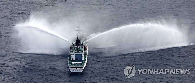 훈련 중인 해양경찰 경비함정 [연합뉴스 자료사진]