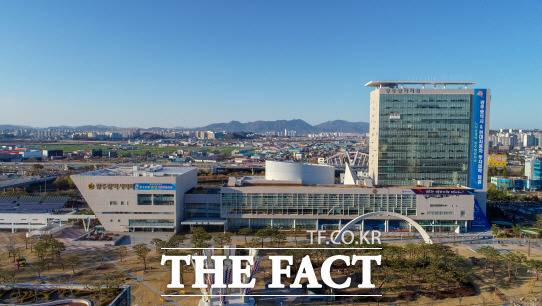 광주시는 '어등산 관광단지 조성사업' 민간사업자 사업제안 공모 우선협상대상자 선정을 취소했다고 14일 밝혔다. 광주광역시청사 전경./ 광주광역시 제공