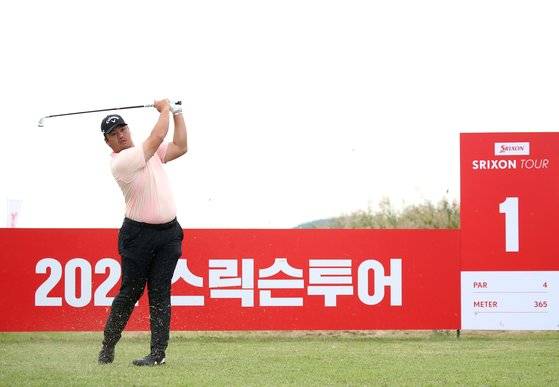 14일 열린 스릭슨투어 20회 대회에서 우승한 정찬민. [사진 스릭슨]