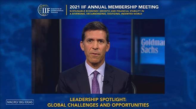존 월드런 골드만삭스 대표가 13일 오전 9시30분(미국 동부시간 기준) 국제금융협회(IIF)의 연례 멤버십 총회에서 대담을 하고 있다. (사진=IIF 멤버십 총회 캡처)