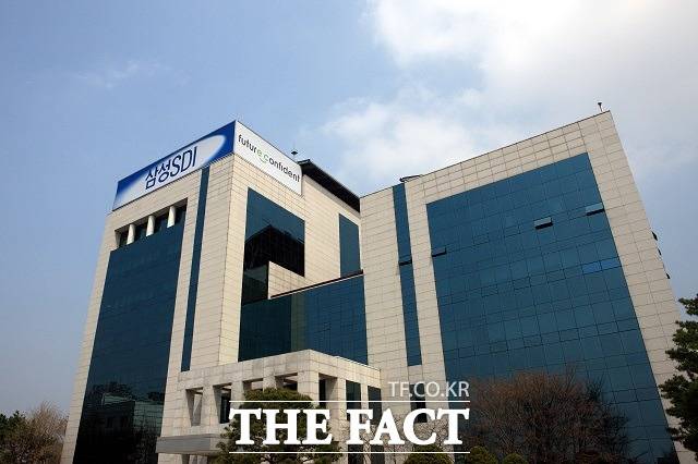 삼성SDI는 지난해 동기보다 20% 이상 증가한 3분기 영업이익을 기록할 것으로 전망된다. /뉴시스
