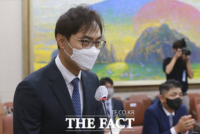 배보찬 야놀자 대표는 지난 5일 오후 서울 여의도 국회에서 열린 정무위원회의 공정거래위원회·한국소비자원·한국공정거래조정원에 대한 국정감사에 증인으로 출석했다. /남윤호 기자