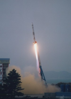 2002년 시험발사에 성공했던 국산 액체추진 로켓 KSR-3. 한국항공우주연구원 제공