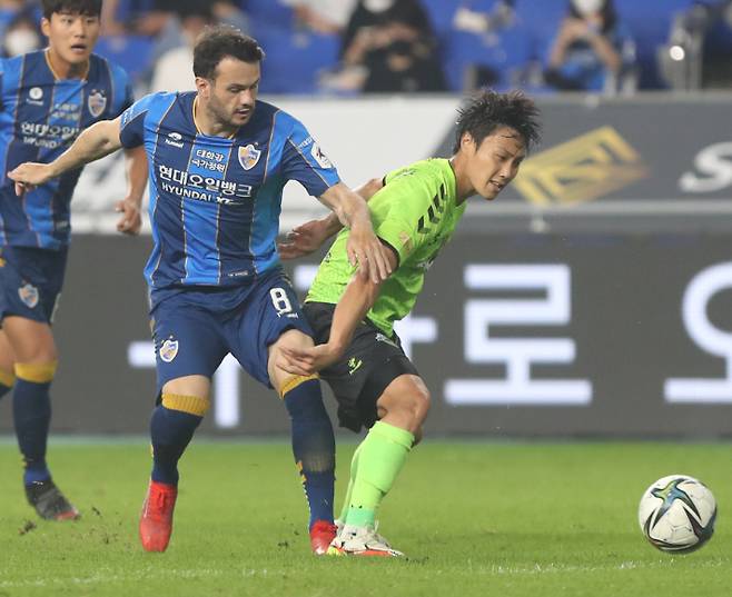 울산과 전북의 경기 자료사진. 연합뉴스