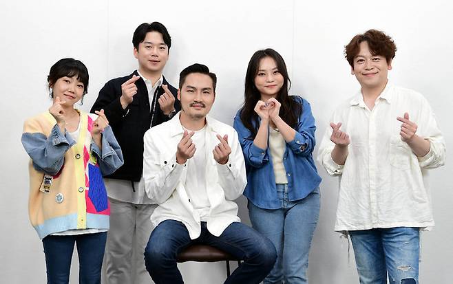 메이트리 멤버 강수경, 권영훈, 김원종, 임수연, 장상인은 지난 12일 세계일보 인터뷰에서 ‘오징어 게임 시즌2 사운드트랙은 메이트리가 해야 한다’는 해외 팬들의 요청에 “기회가 된다면 다채롭고 독특한 소리로 관객들께 다가가고 싶다”고 말했다. 이재문 기자