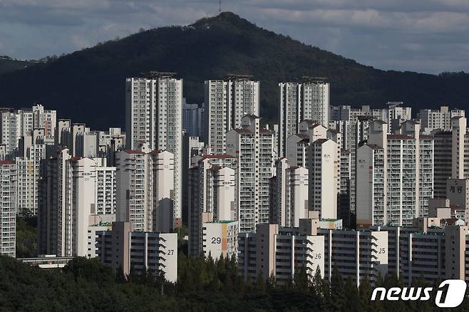 서울 마포구 하늘공원에서 바라본 아파트 모습. 2021.10.13/뉴스1 © News1 성동훈 기자