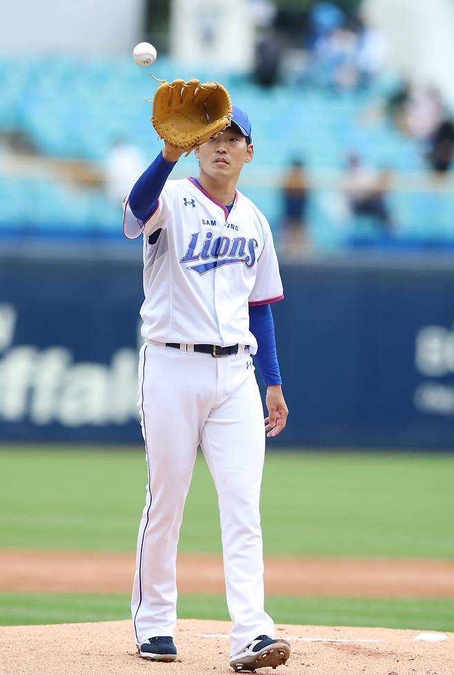 '2021 신한은행 SOL KBO 리그' 키움-삼성 경기

삼성 선발 투수 백정현

대구 삼성라이온즈파크

2021년 10월 16일.사진제공=삼성 라이온즈