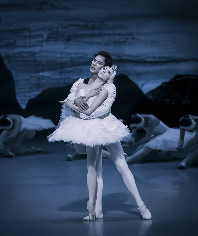 백조의 호수 공연 모습. 경주문화재단 제공