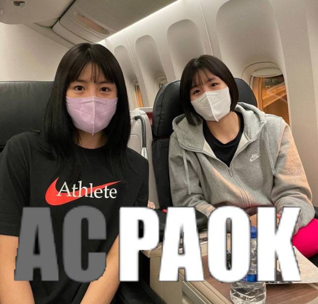 이재영·다영(이상 25) 쌍둥이 자매의 입단을 발표한 그리스 여자프로배구 PAOK 테살로니키 구단. (사진=PAOK 트위터)