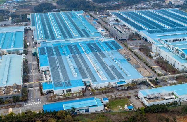 지난달 반도체 공급 부족으로 가동률이 50%도 되지 않았던 현대자동차 아산공장 전경. 연합뉴스