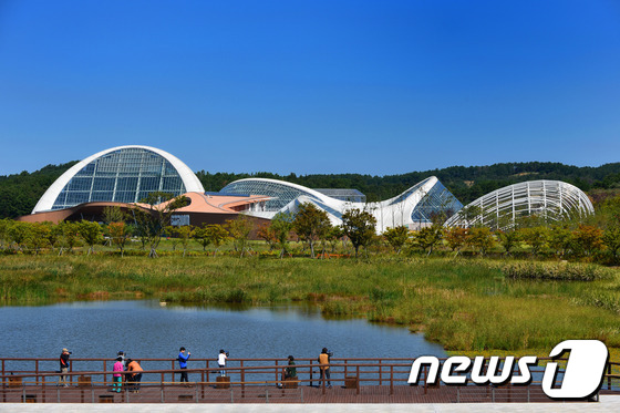 충남 서천 국립생태원 전경.© 뉴스1