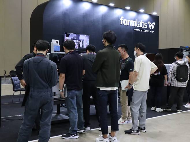 엘코퍼레이션이 제8회 인사이드 3D 프린팅 컨퍼런스 & 엑스포에 참가한 모습.