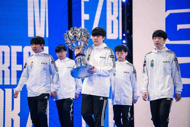 6전 전승으로 8강에 진출한 담원 기아