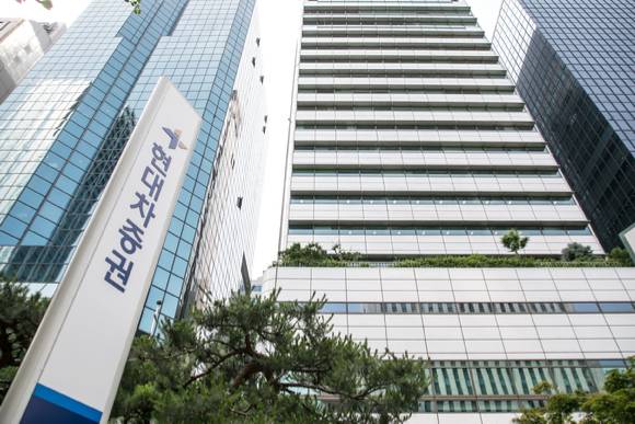 현대차증권이 한화투자증권과 이베스트증권을 상대로 제기한 중국국저에너지화공집단(CERCG) 자산유동화기업어음(ABCP) 관련 부당이득금 반환 청구 소송의 1심에서 패소했다. 현대차증권은 이에 즉각 항소 방침을 밝혔다. 사진은 현대차증권 본사 사옥. [사진=현대차증권]