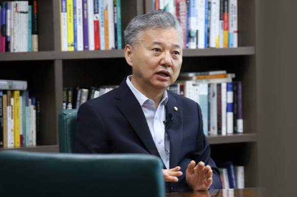 국회 정무위원회 소속 더불어민주당 홍성국 의원 [사진=홍성국 의원실]