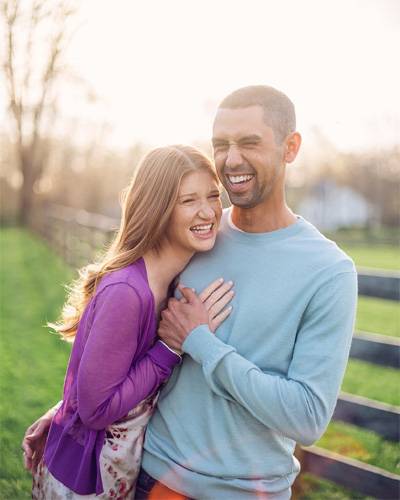 제니퍼 게이츠(왼쪽)와 나옐 나사르. [사진 출처 = 연합뉴스]