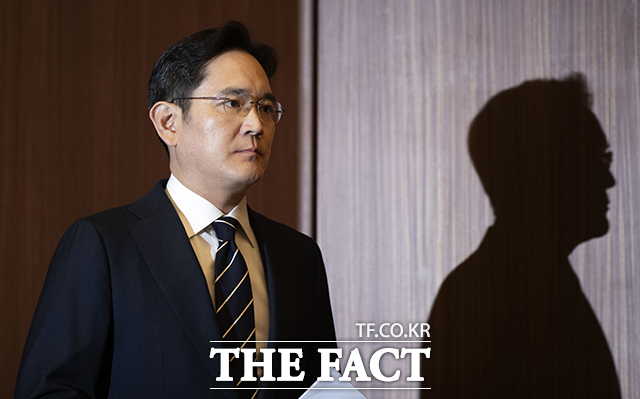 영국의 경제전문지 이코노미스트가 특집 기사를 통해 이재용 삼성전자 부회장의 적극적인 경영 행보 필요성을 제기했다. /이동률 기자