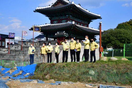 진주성 중영, 선화당 복원사업 현장 [이미지출처=진주시의회]