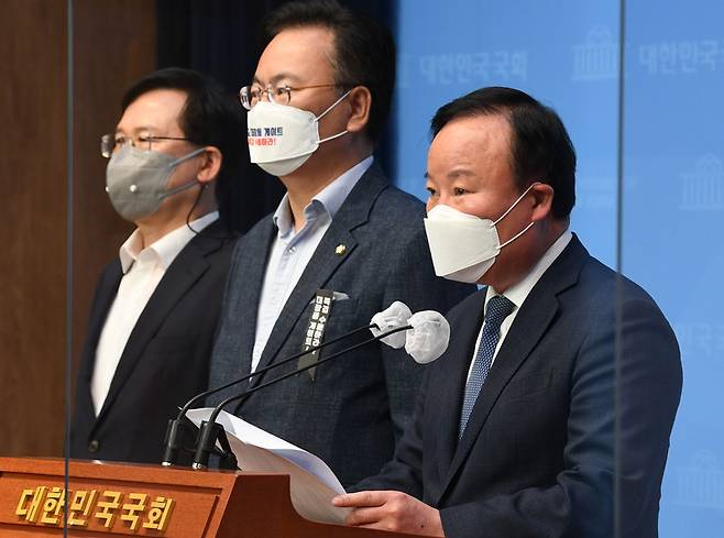 황교안 전 대표가 제기한 대선 경선 부정선거 의혹과 관련해 결과를 발표하는 국민의힘 공명선거추진단 / 사진=국회사진기자단