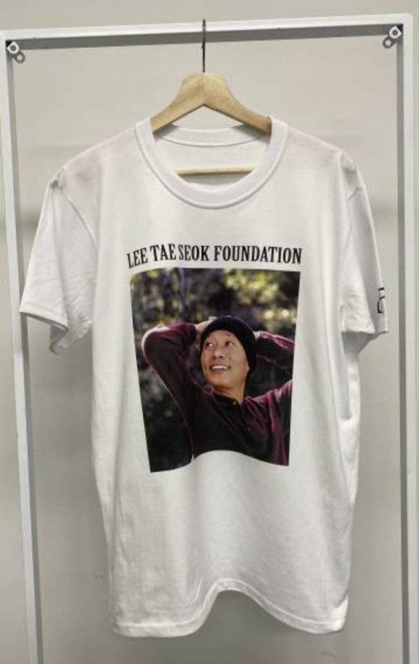 별무리 학생들이 제작한 이태석 신부 티셔츠