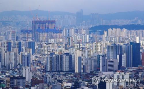 서울 남산에서 바라본 아파트 단지 모습
[연합뉴스 자료사진]