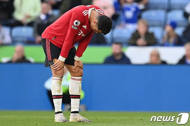 아쉬워하는 맨체스터 유나이티드의 크리스티아누 호날두© AFP=뉴스1