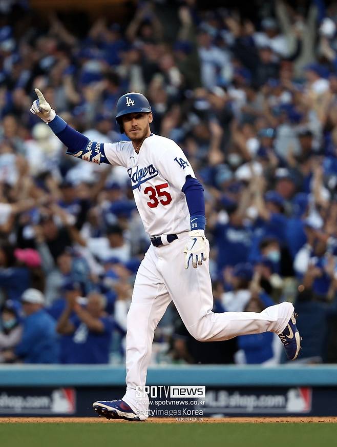 ▲ 코디 벨린저