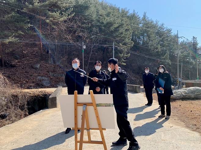 구미시장 치유의 숲 사업대상지 현장 방문 [구미시 제공. 재판매 및 DB 금지]