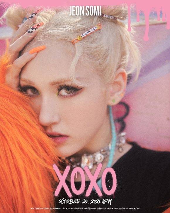 가수 전소미가 지난 8월 '덤덤' 이후 약 3개월 만에 첫 번째 정규 앨범 'XOXO'를 오는 29일 발매한다. /더블랙레이블 제공
