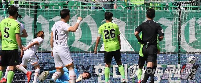 지난 5월 제주-전북 경기 장면 [연합뉴스 자료사진]