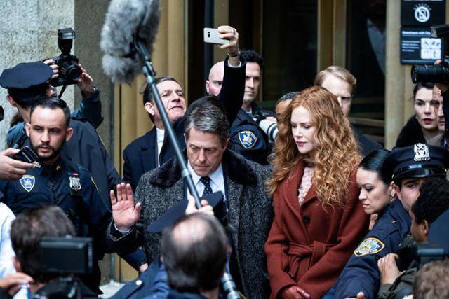 '언두잉'은 단순한 치정극을 넘어 법정 드라마로서의 재미를 선사하기도 한다. 웨이브 제공