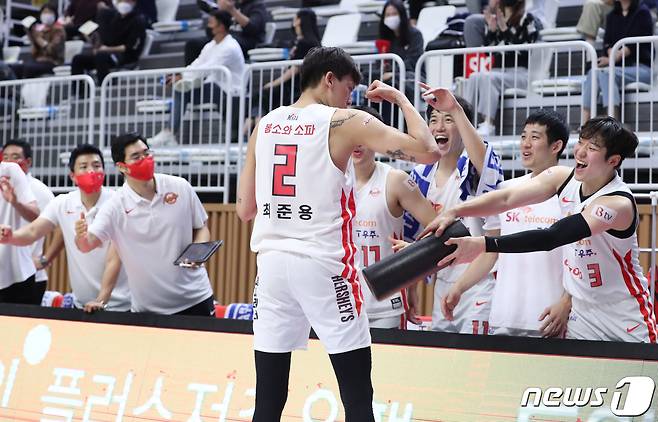 서울 SK의 승리를 이끈 최준용(KBL 제공) © 뉴스1