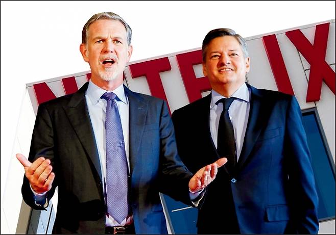 넷플릭스의 공동 최고 경영 책임자(CEO) 리드 헤이스팅스와 테드 서랜도스 /사진=로이터