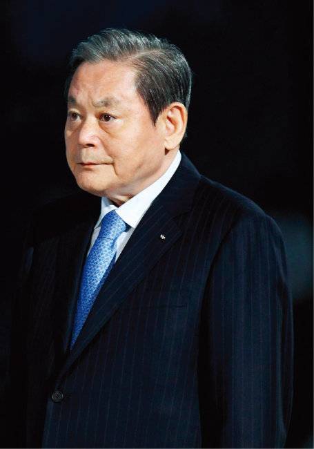 이건희 전 삼성전자 회장은 전통적 제조업이 주류이던 한국 산업을 디지털 정보산업으로 바꿨다. [동아DB]