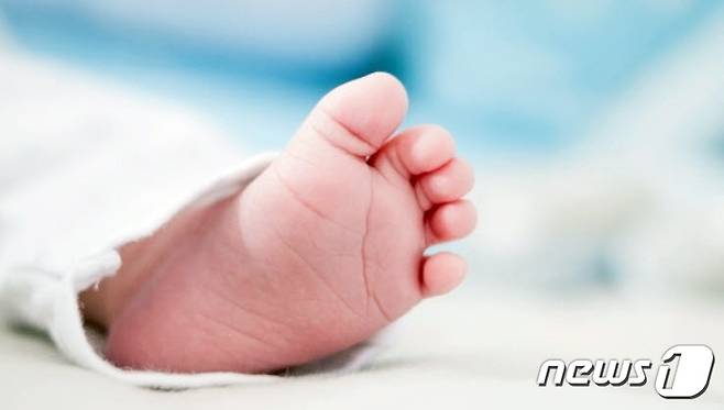 충북의 인구가 자연감소와 청년인구 유출로 감소세가 뚜렷하다. 2018년부터 사망자가 출생자를 앞지르는 '데드크로스(Dead Cross)' 현상까지 나타나고 있다.(사진은 기사 내용과 무관함) / 뉴스1 © News1