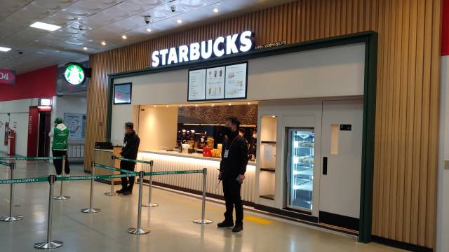 인천 미추홀구 SSG랜더스필드 1층에 새롭게 문을 연 스타벅스 SSG랜더스필드 1F점 전경/ 백주원 기자