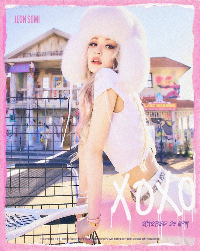 The Black Ravel, a subsidiary company, unveiled the second concept poster of Jeon So-mis first regular album XOXO through the official SNS channel at 7 pm on the 23rd.The concept photo, which was released, attracted attention because it contained a unique visual and a mix styling that matches a white fur hat on a short-sleeved top.Especially, the background and point accessories of colorful colors have doubled the kitsch and unique charm of Jeon So-mi.Jeon So-mi, who transformed into a charismatic villain in the first concept poster released earlier, showed a new look and charm that has not been shown in this concept poster so far and proved the face of transformation like the face of cloth.Jeon So-mi, who is making a comeback at high speed in three months, is anticipating bold transformation and further upgraded musical competence and performance through this album.In particular, Jeon So-mi has mega-hit every song that releases his debut song BIRTHDAY, What You Waiting For and DUMB DUMB, which makes it a premonition of the birth of four consecutive hits.Jeon So-mis first regular album XOXO, which will solidify the title of One Top Solo following Solo Queen, will be available on various music sites at 6 pm on the 29th.