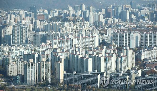 영등포구 63스퀘어에서 바라본 서울 시내 아파트 모습 [연합뉴스 자료사진]