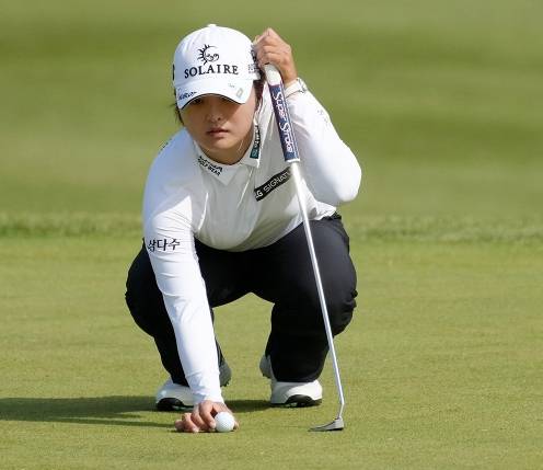 2021년 미국여자프로골프(LPGA) 투어 BMW 레이디스 챔피언십에서 임희정을 제치고 우승을 차지한 고진영 프로가 최종라운드에서 경기하는 모습이다. 사진제공=BMW 코리아