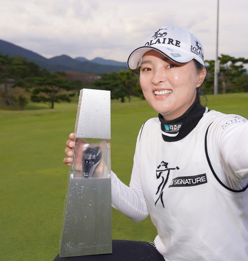 2021년 미국여자프로골프(LPGA) 투어 BMW 레이디스 챔피언십에서 임희정과 연장전 끝에 우승을 차지한 고진영 프로. 사진제공=BMW 코리아