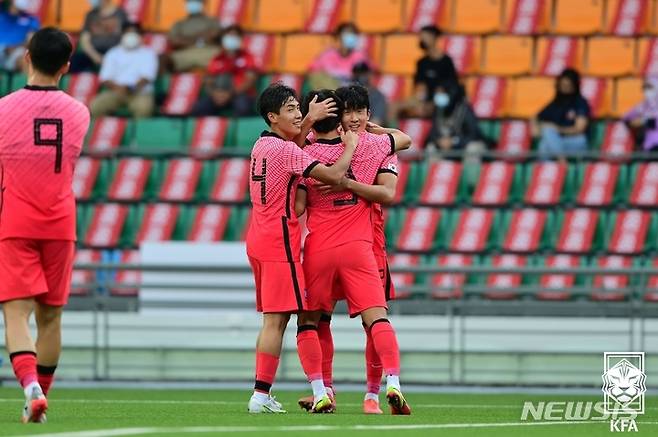 [서울=뉴시스]U-23 축구대표팀 이규혁 선제골. (사진=대한축구협회 제공)