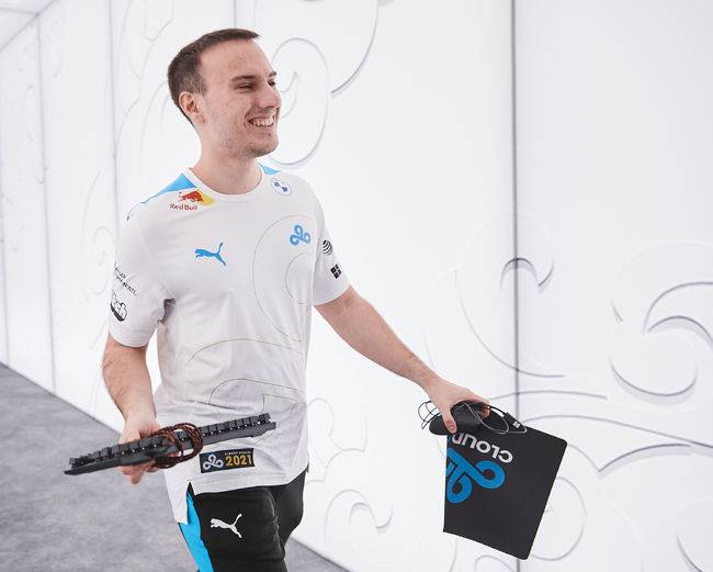 클라우드 나인의 미드 라이너 '퍽즈' 루카 페르코비치. /라이엇 게임즈 제공.