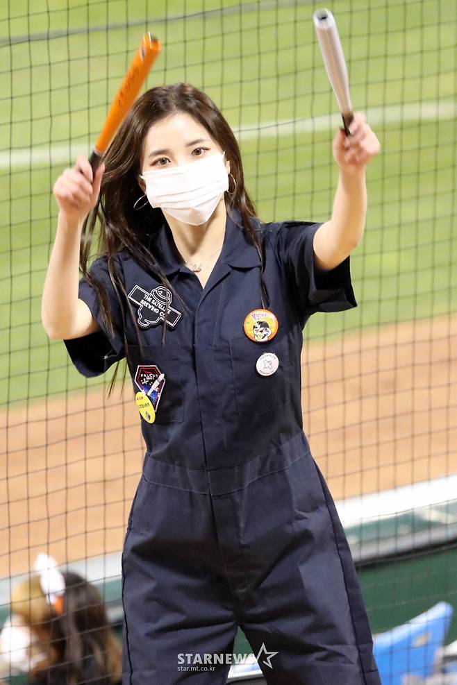 김혜리 '가려도 빛나는 미모'[★포토]