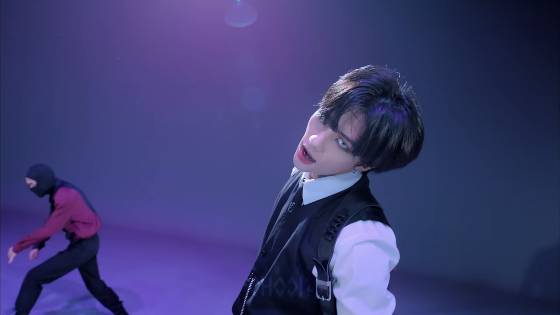 /사진= '[Artist Of The Month] 'Motley Crew' covered by Stray Kids HYUNJIN(현진) ｜ October 2021' 영상 화면 캡처