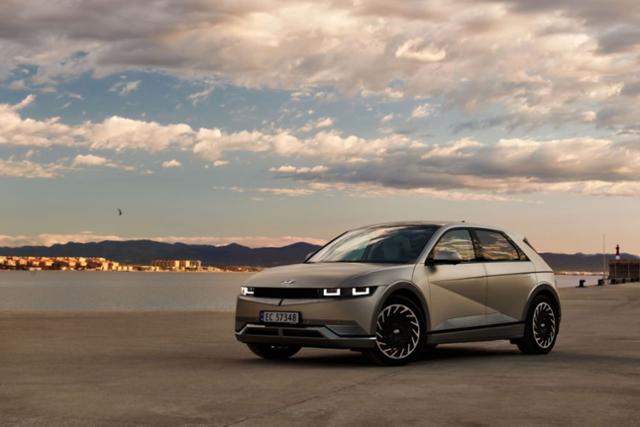 '2022 독일 올해의 차'에서 '뉴에너지' 부문 올해의 차로 선정된 현대자동차 전용 전기차 '아이오닉5'. 현대자동차 제공