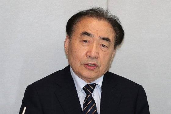 리셋코리아 개헌 좌담회가 24일 오후 서울 마포구 상암동 중앙일보에서 진행됐다. 이상수 전 고용노동부 장관이 발언하고 있다. 장진영 기자