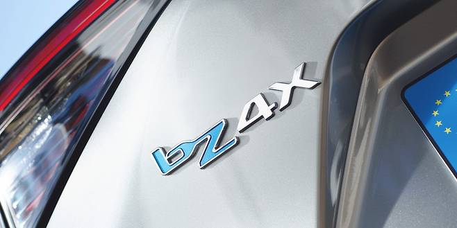 도요타자동차의 첫 양산 전기차(EV)인 'bZ4X' (트위터 갈무리) © 뉴스1